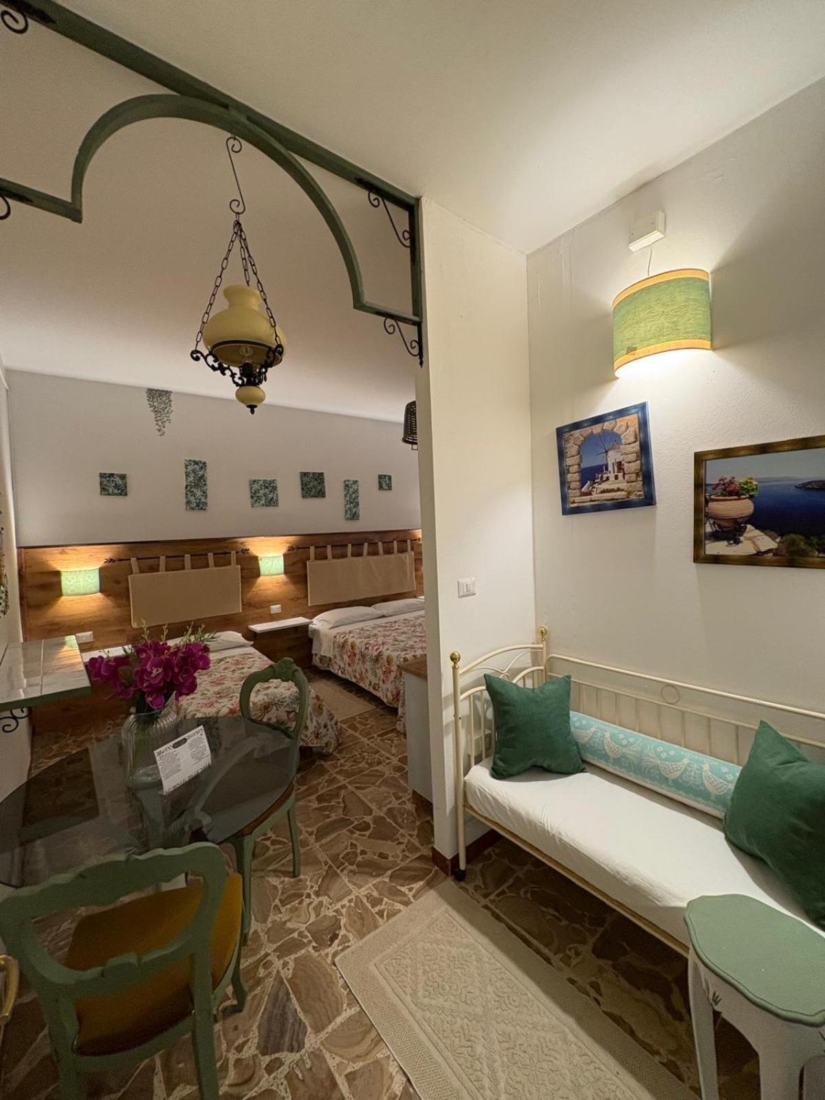 Vittorina'S Home Sorso Bagian luar foto